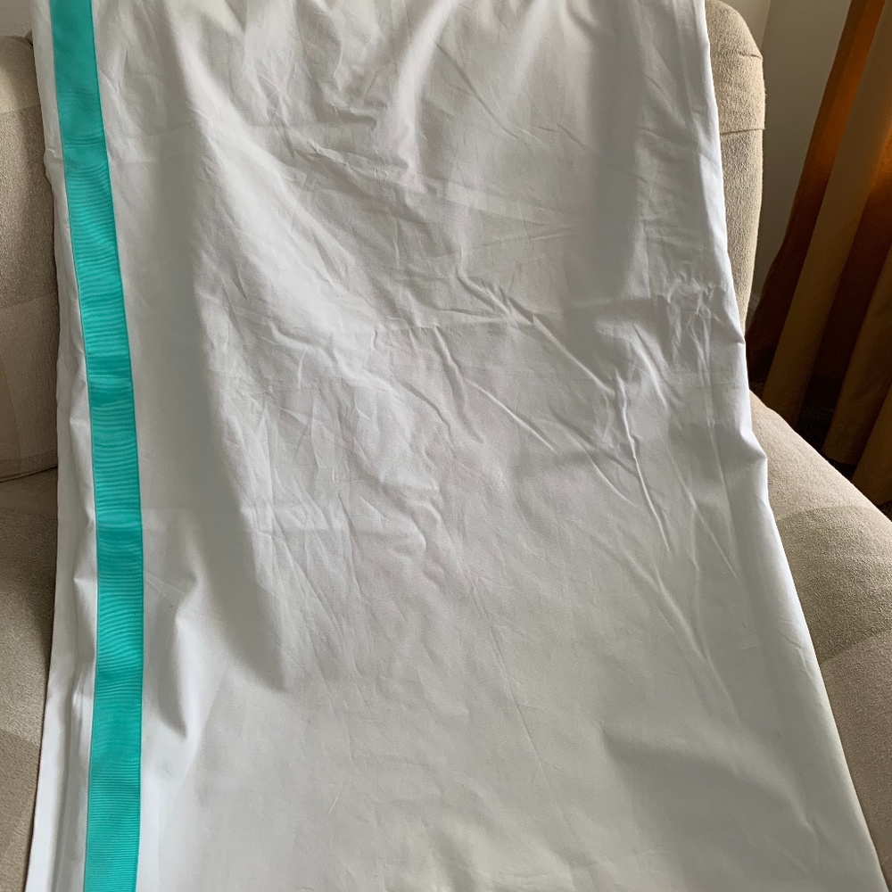 4 Curtain Panels with Valance